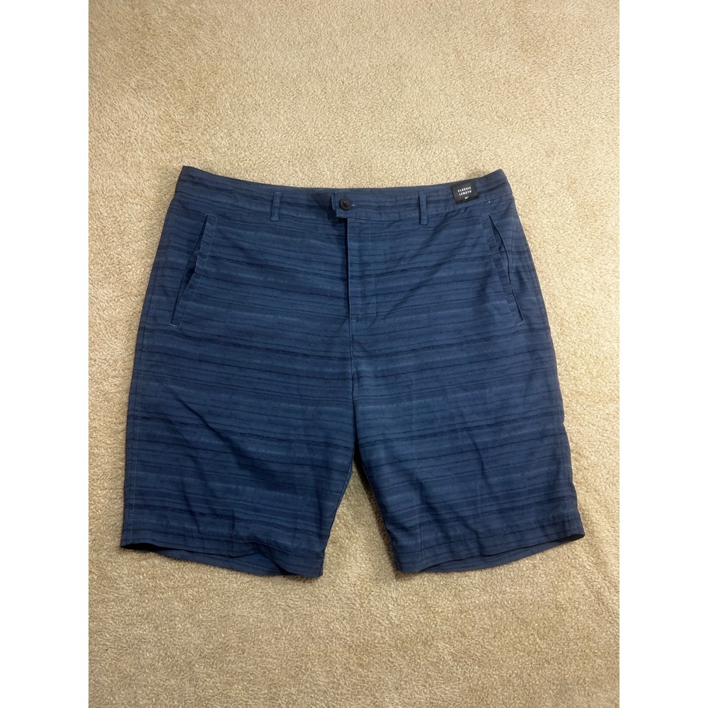 RVCA Men's Blue Striped Classic Length Shorts Size‎ 38